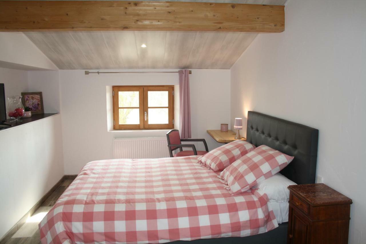 Chambre D'Hote Le Mercier Calmont  المظهر الخارجي الصورة